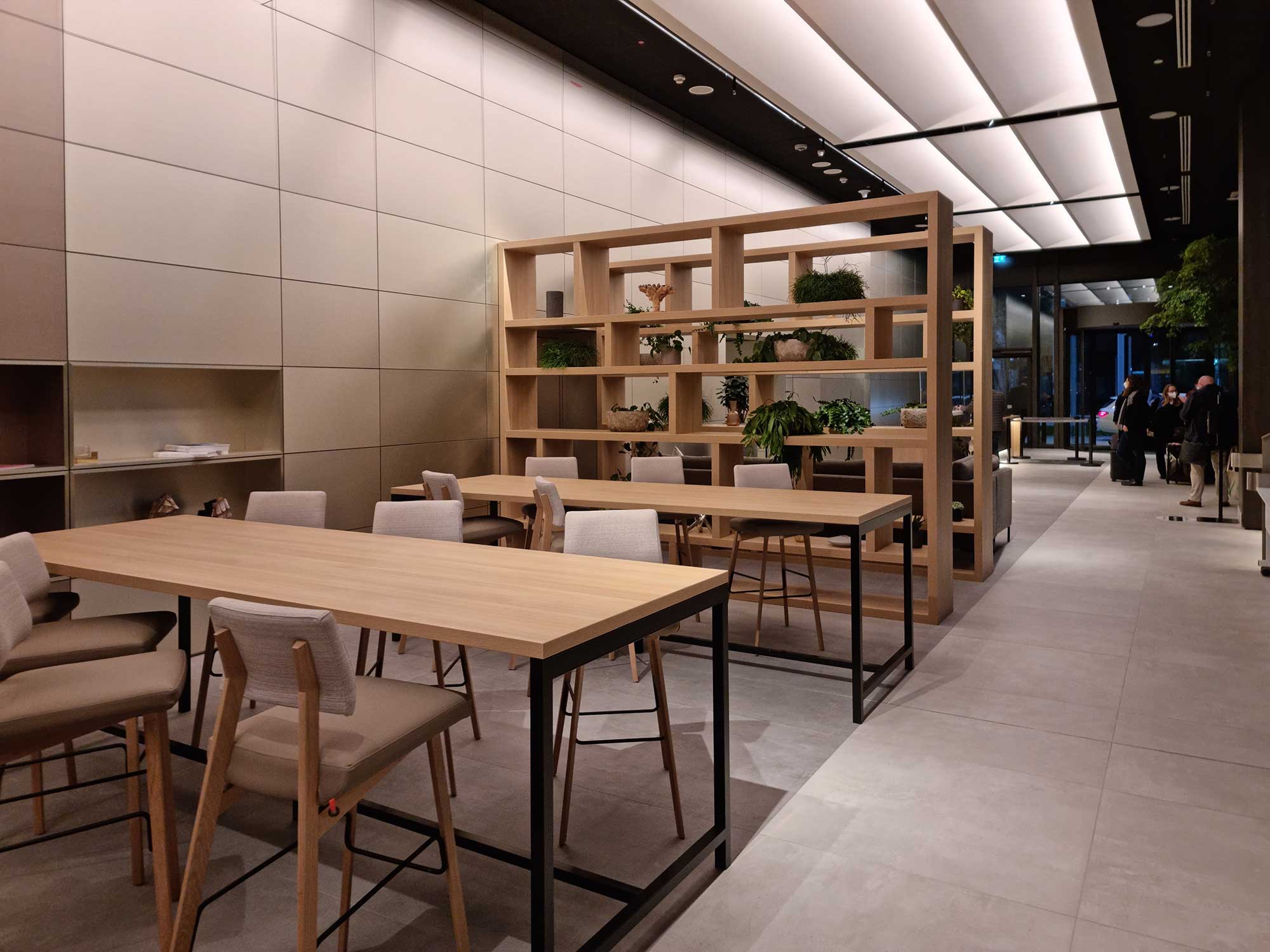 Frankfurt Melia Hotel - lounge - entrance area