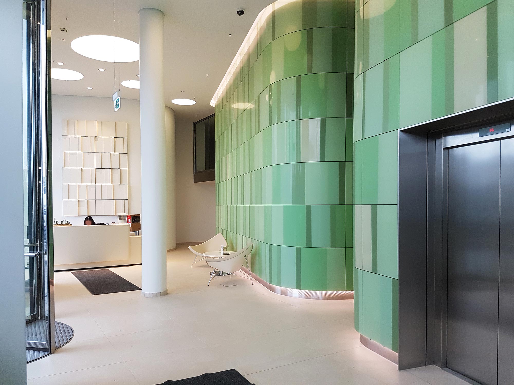 praedium-ffm-lobby-eingangshalle-praedium-frankfurt-am-main Entrance area of Praedium; doorman