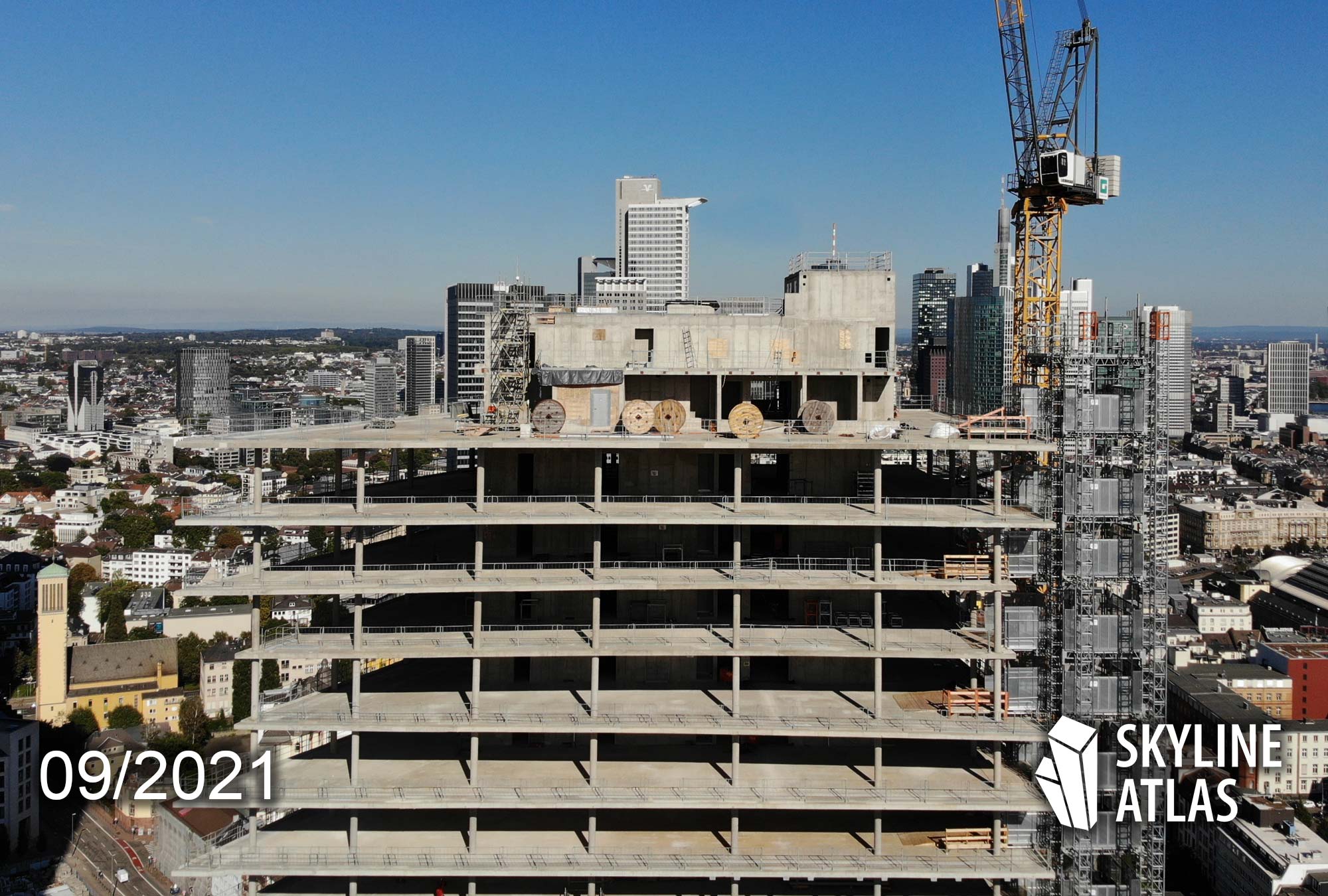 frankfurt-the-spin-tower-skyscraper-europe-reinforced-concrete-tower-september-2021-construction Frankfurt The Spin Tower - New Skyscraper Europe - Concrete Shell - Reinforced Concrete - Rooftop works - Construction site - September 2021