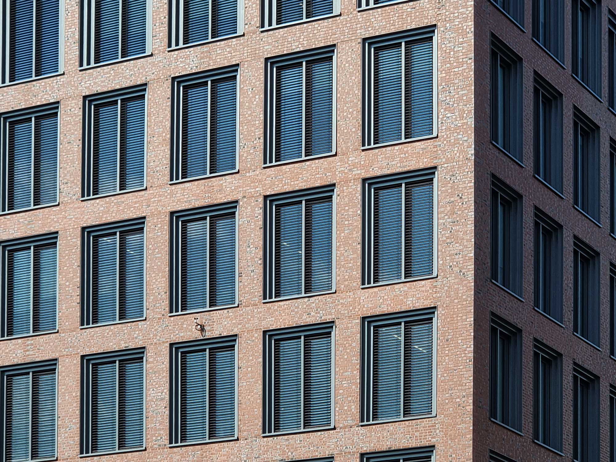 DB Tower facade and windows
