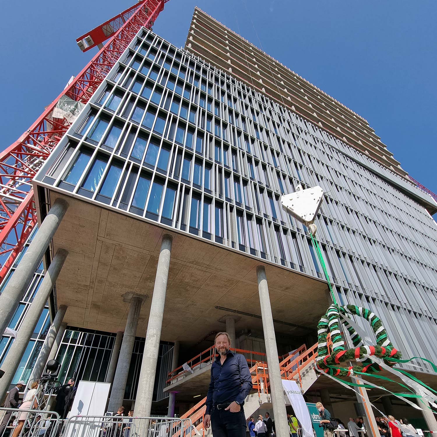 Eike Becker (from Berlin) at the topping-out ceremoney at FAZ Tower (Frankfurt)