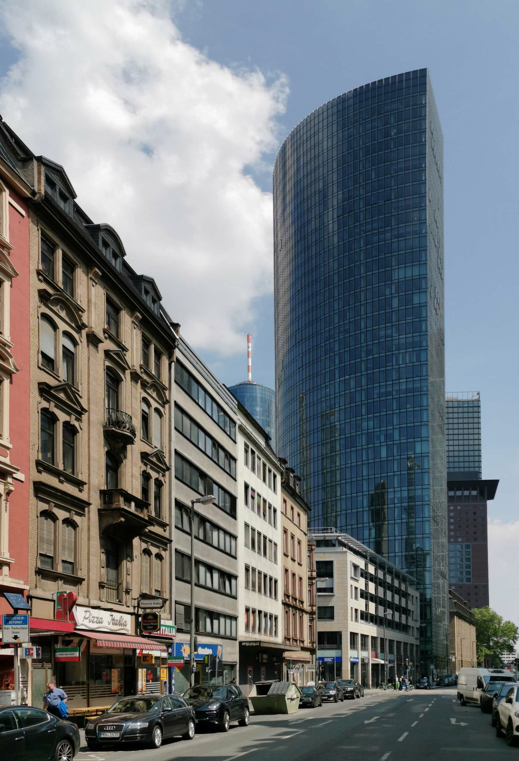 Skyper Frankfurt Tower - Deutsche Bundesbank has rented 9.000 square meters here