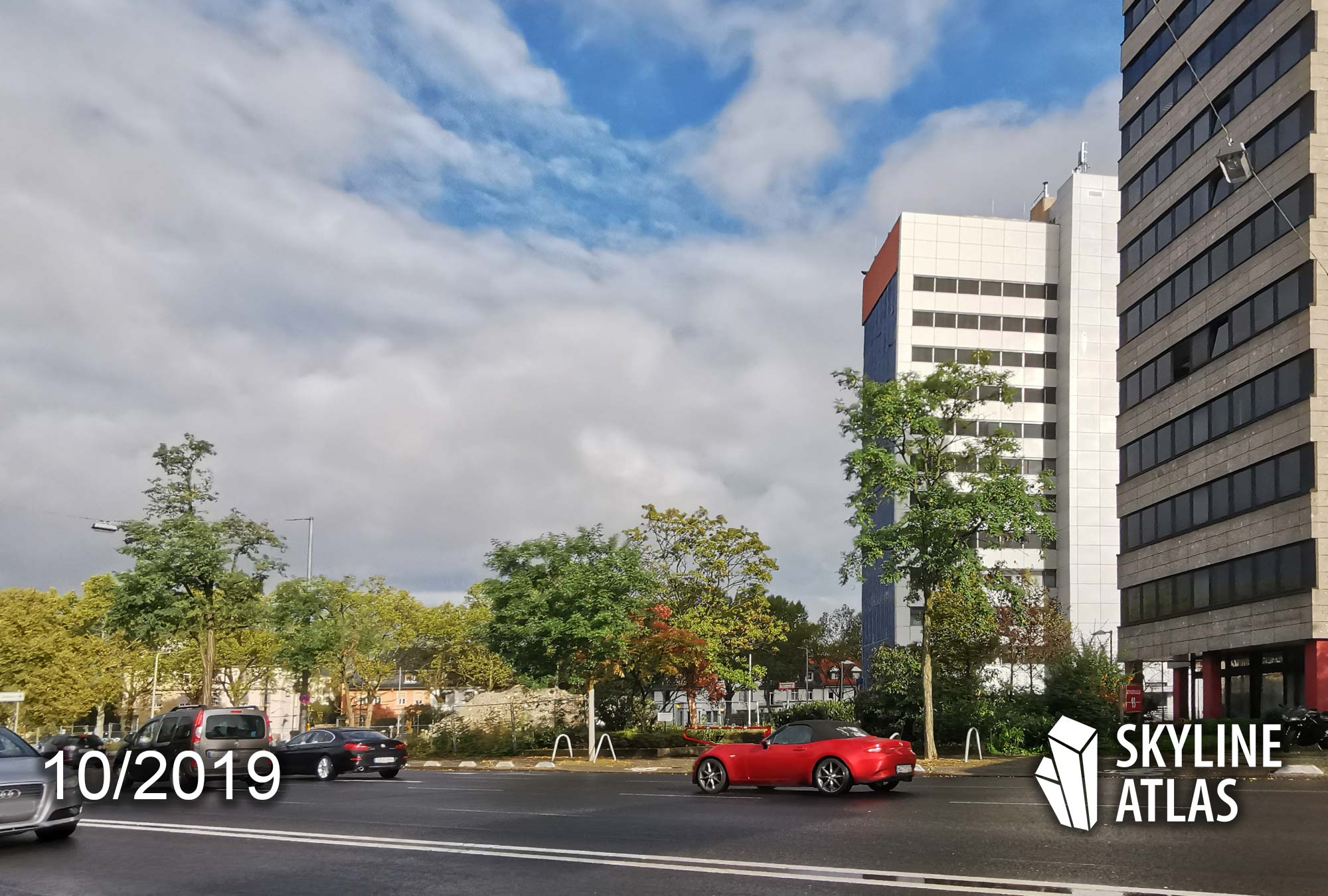 Apartment tower at Kennedyallee Frankfurt - Design by Eike Becker Architekten