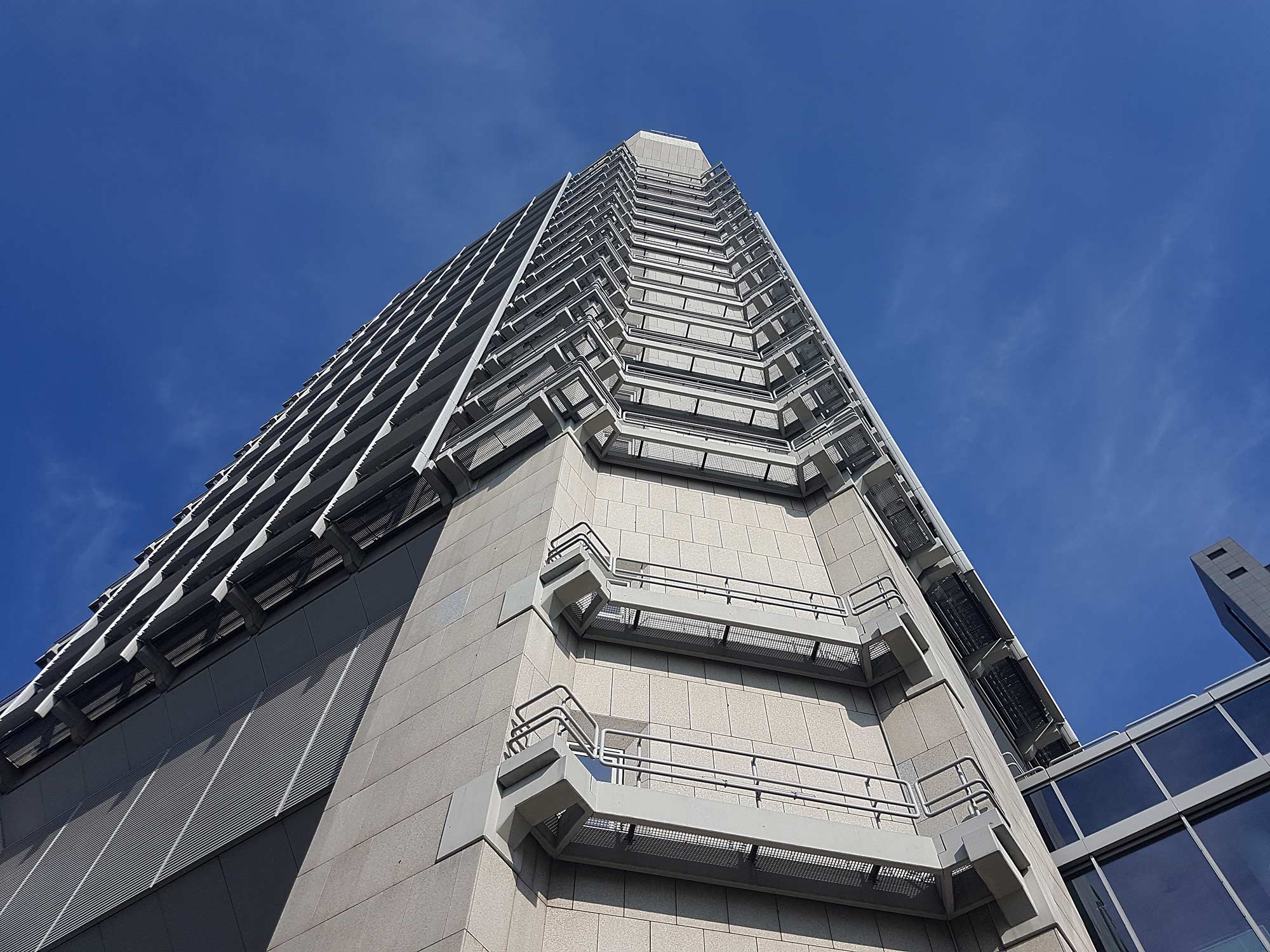 frankfurt-union-investment-altes-hochhaus-riverpark-tower