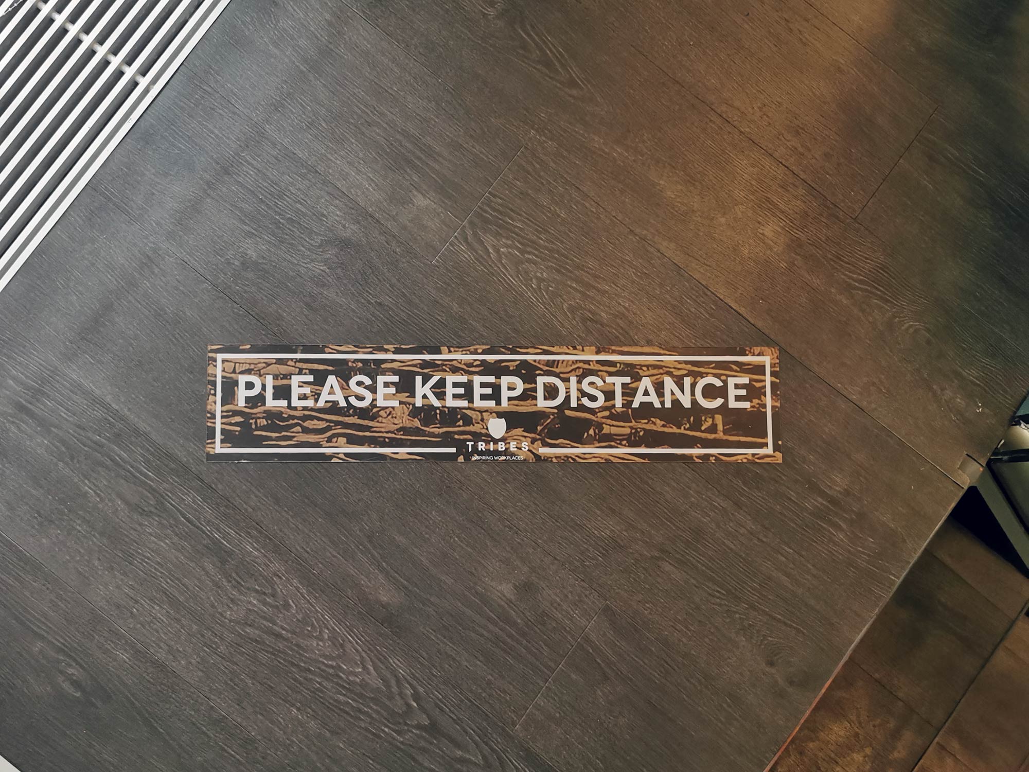 Coworking in Corona times - users have to keep distance