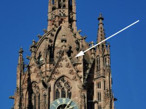 Frankfurt Cathedral Tower - Viewing platform - Viewing point - Frankfurt tourist attraction - Skyline views