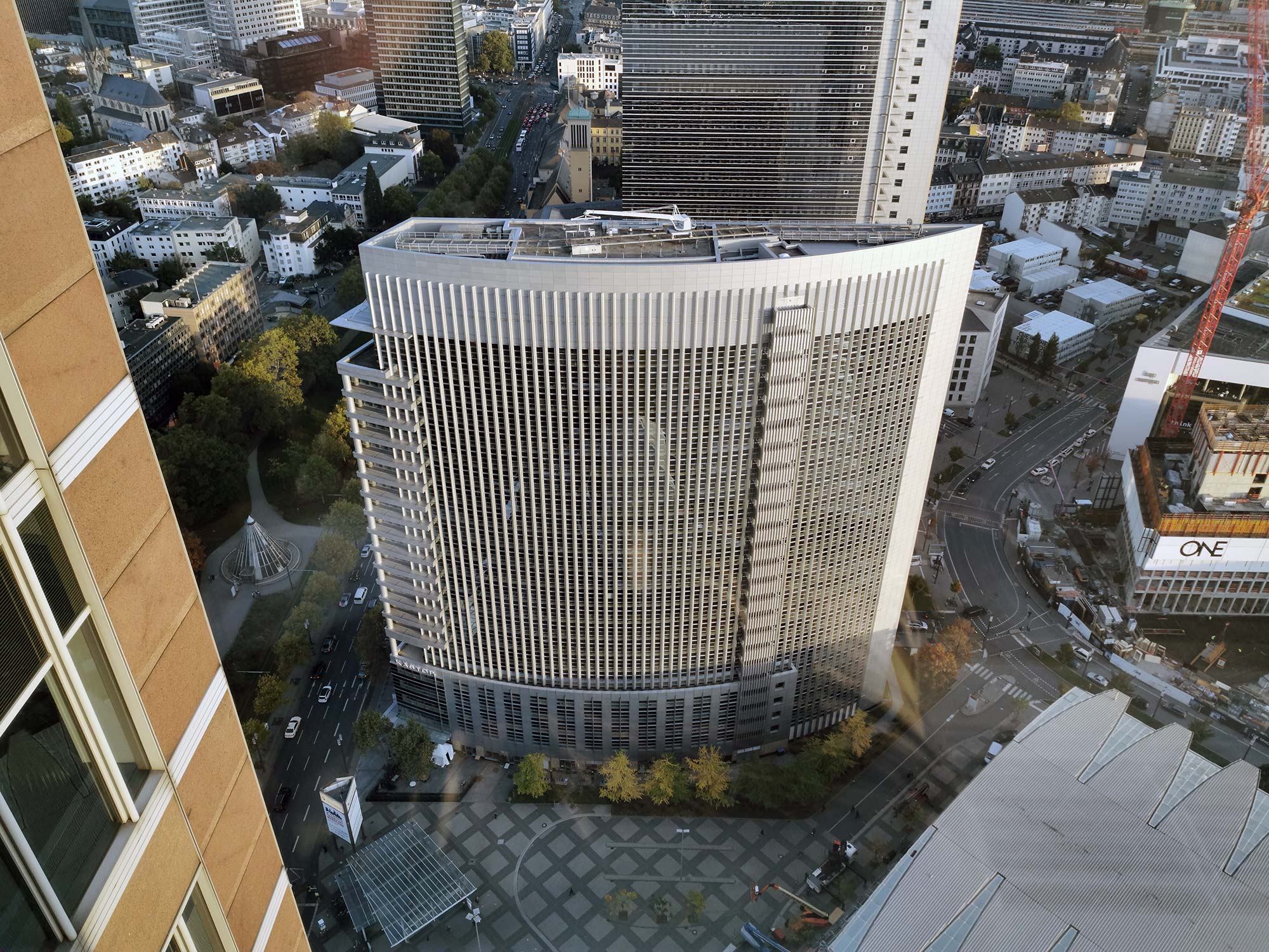 Kastor Forum Frankfurt SKYLINE ATLAS