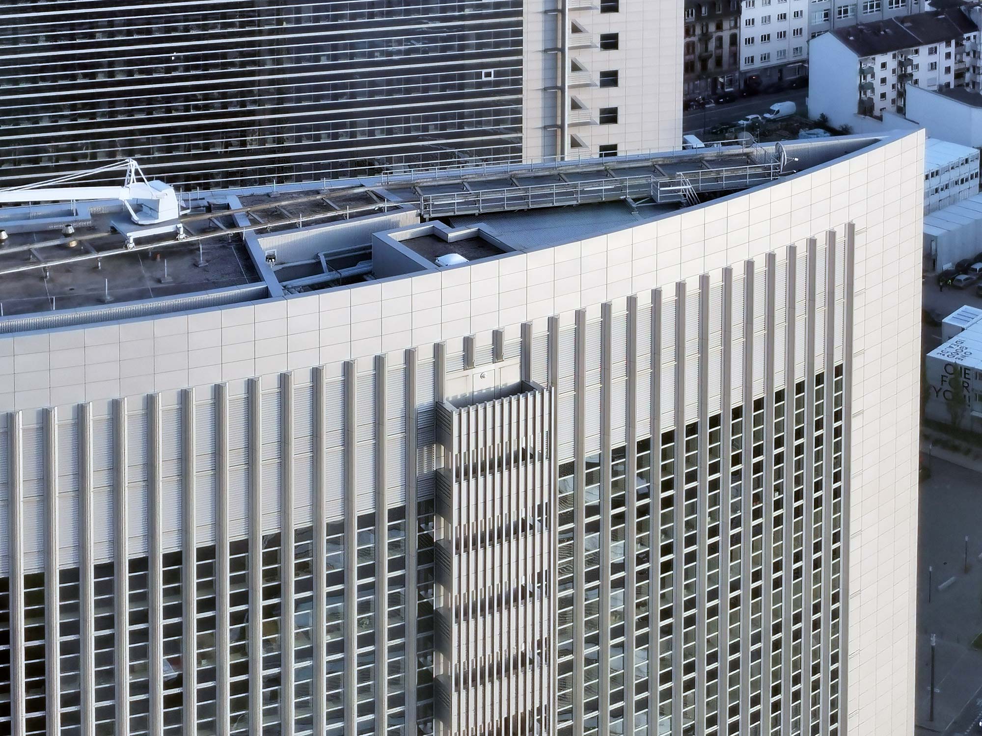 Kastor Frankfurt facade - office property in Frankfurt of Alstria