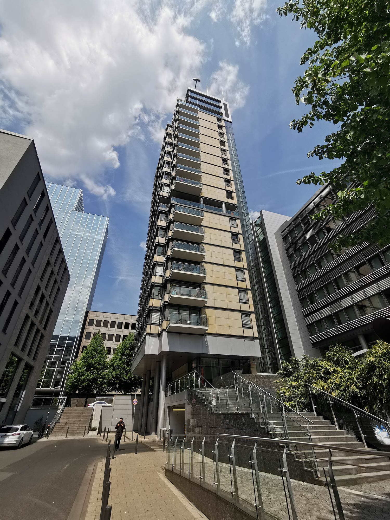 skylight-frankfurt-city-center-apartment-building-bleichstrasse-stephanstrasse-deka-immobilien City Center Apartments in Frankfurt - Skylight Frankfurt