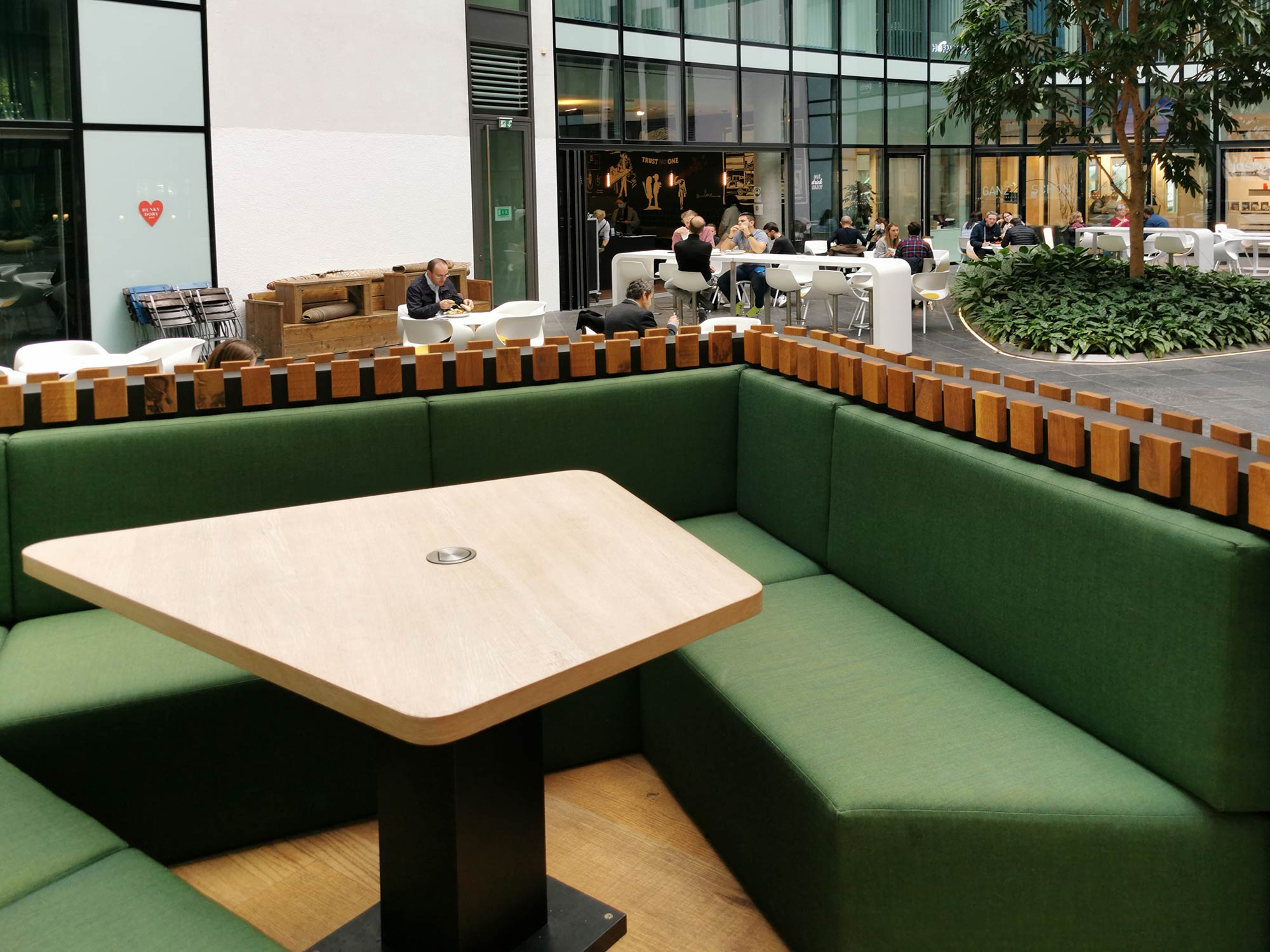 Tribal Table - Tribes Frankfurt