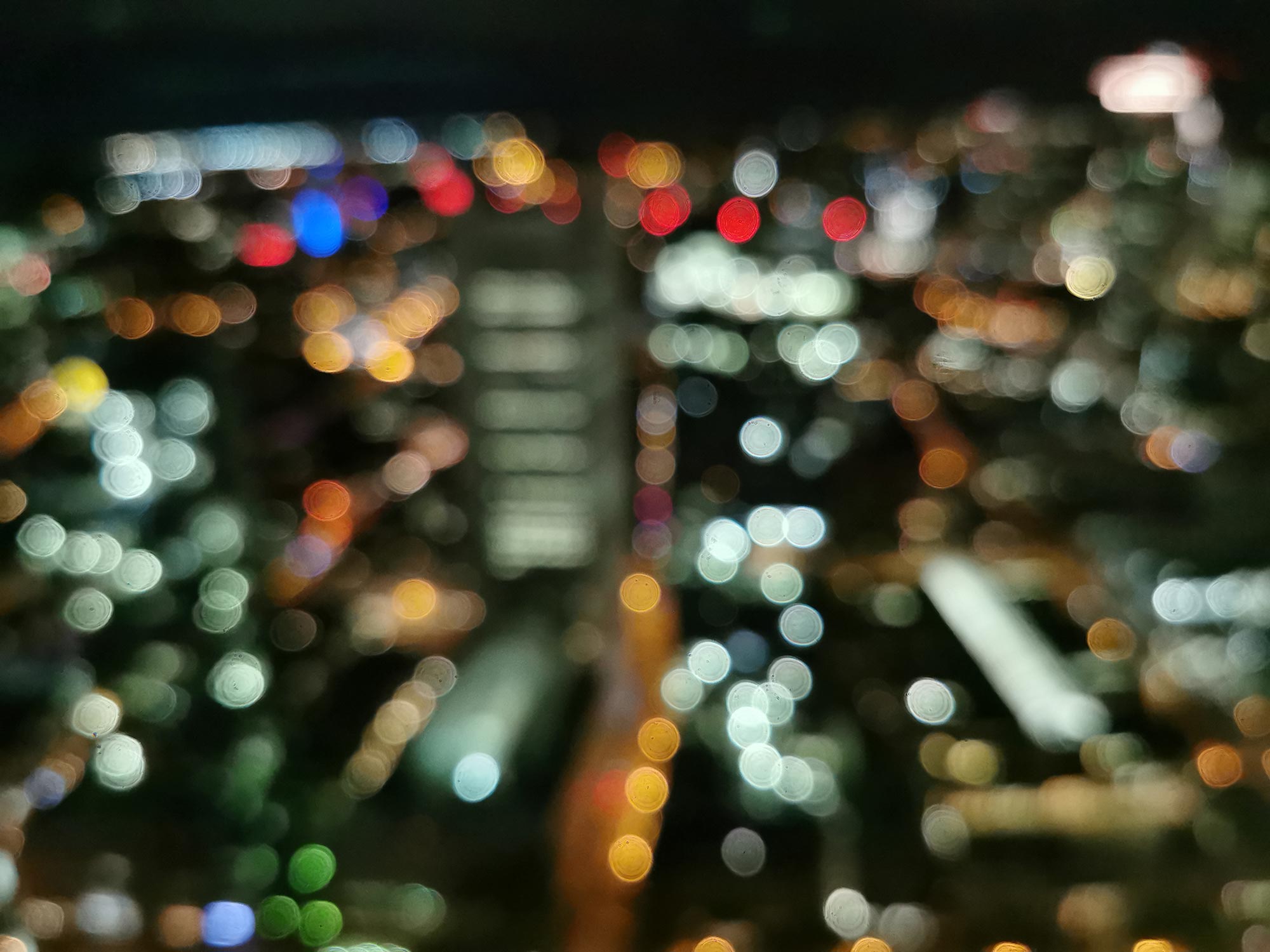 Frankfurt city lights - Boomtown Frankfurt - glittering skyscrapers