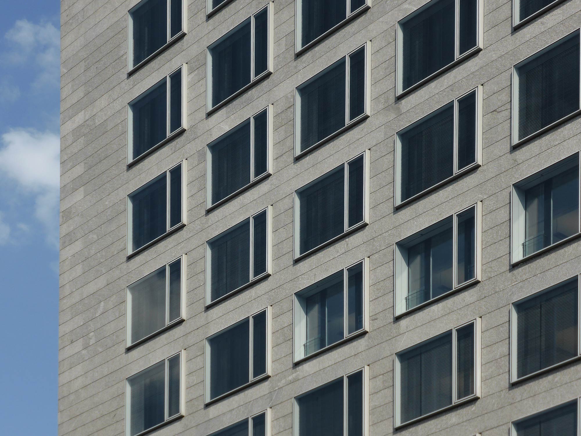 Frankfurt Office Building - Scala West Bockenheim - facade
