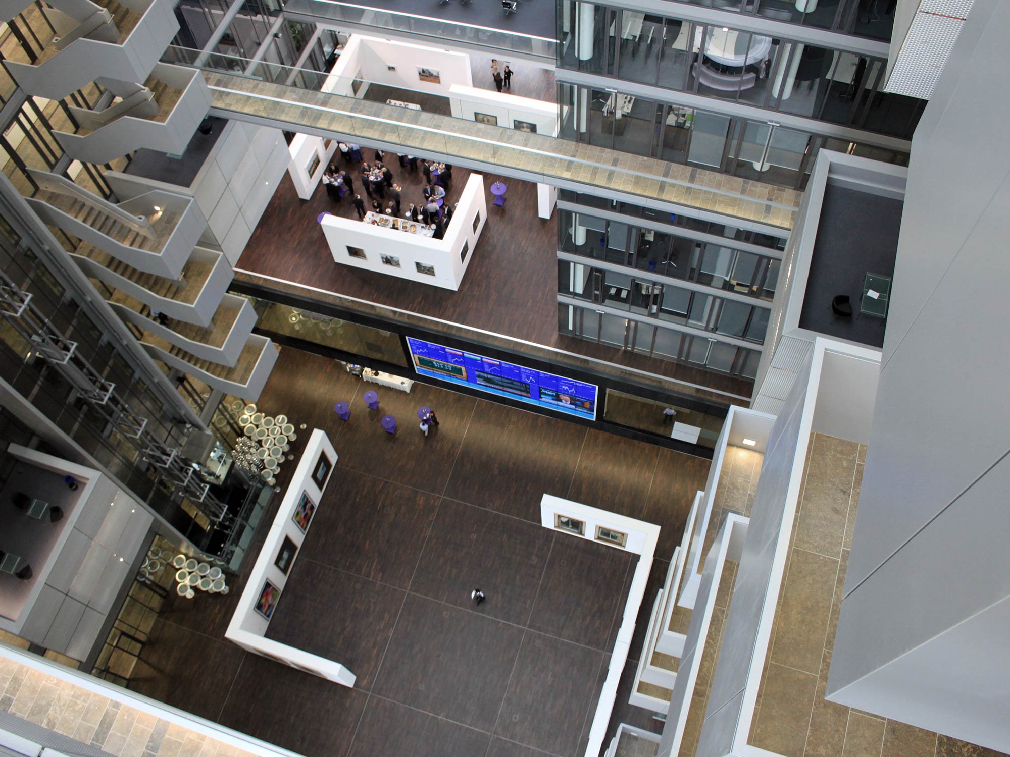 the-cube-gross-und-partner-lang-und-cie-gruppe-deutsche-boerse-eschborn The Cube office building in Eschborn - Deutsche Börse Eschborn HQ