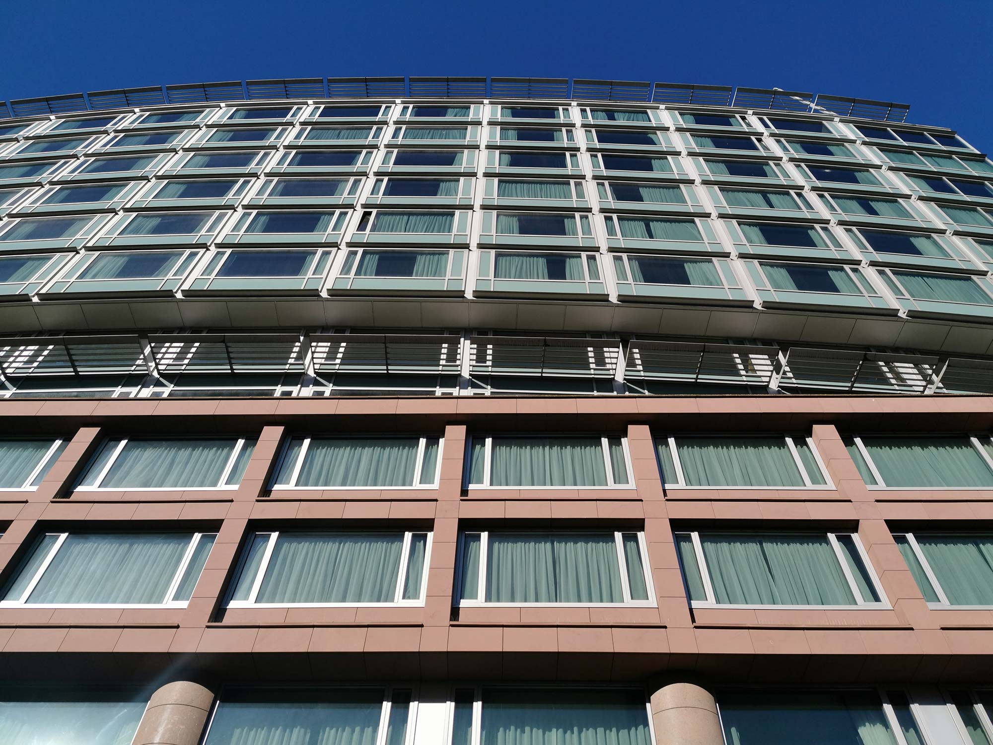 Frankfurt Hilton City Center facade