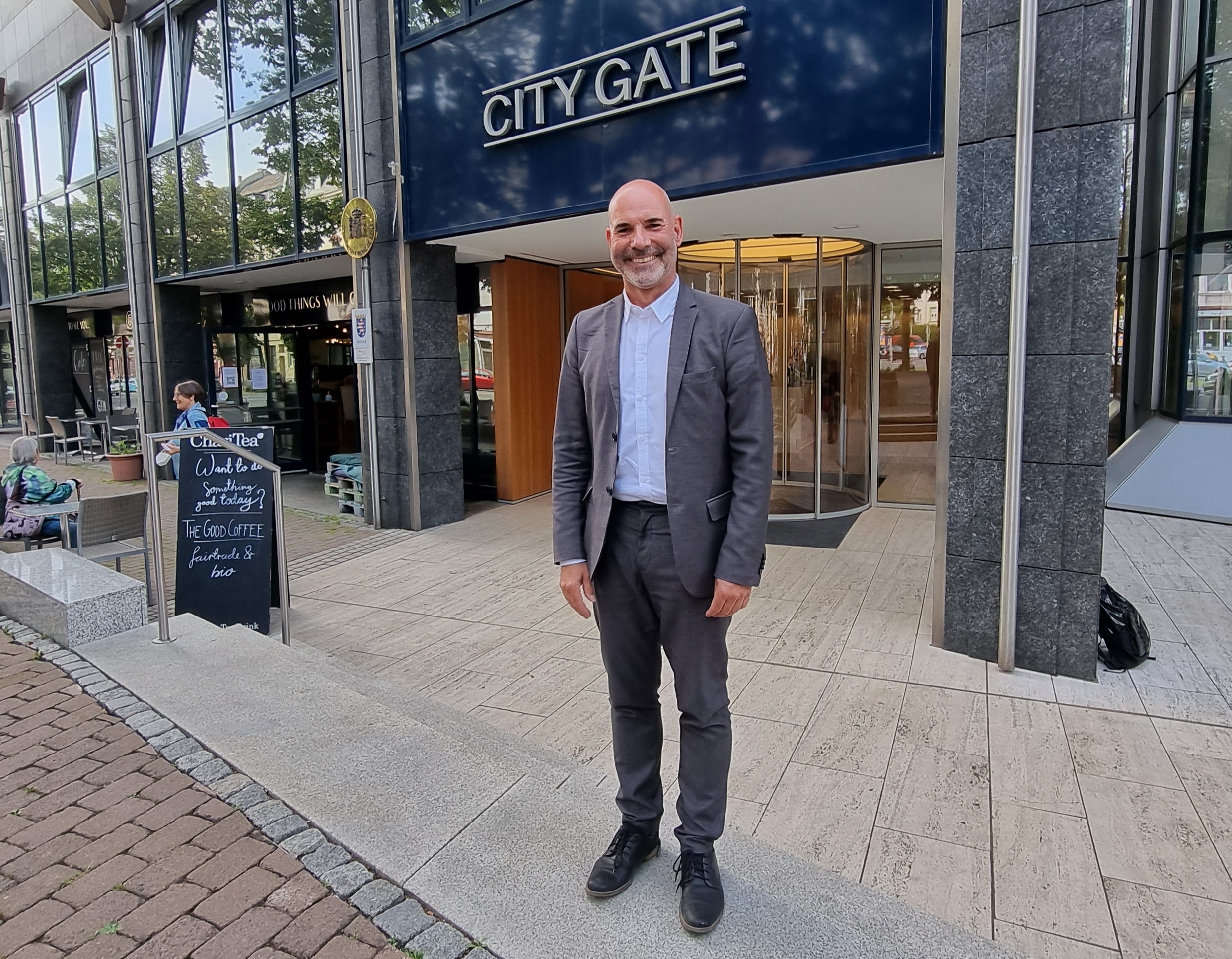 Thiel-UAS-Real Estate Expert High-Rise Frankfurt