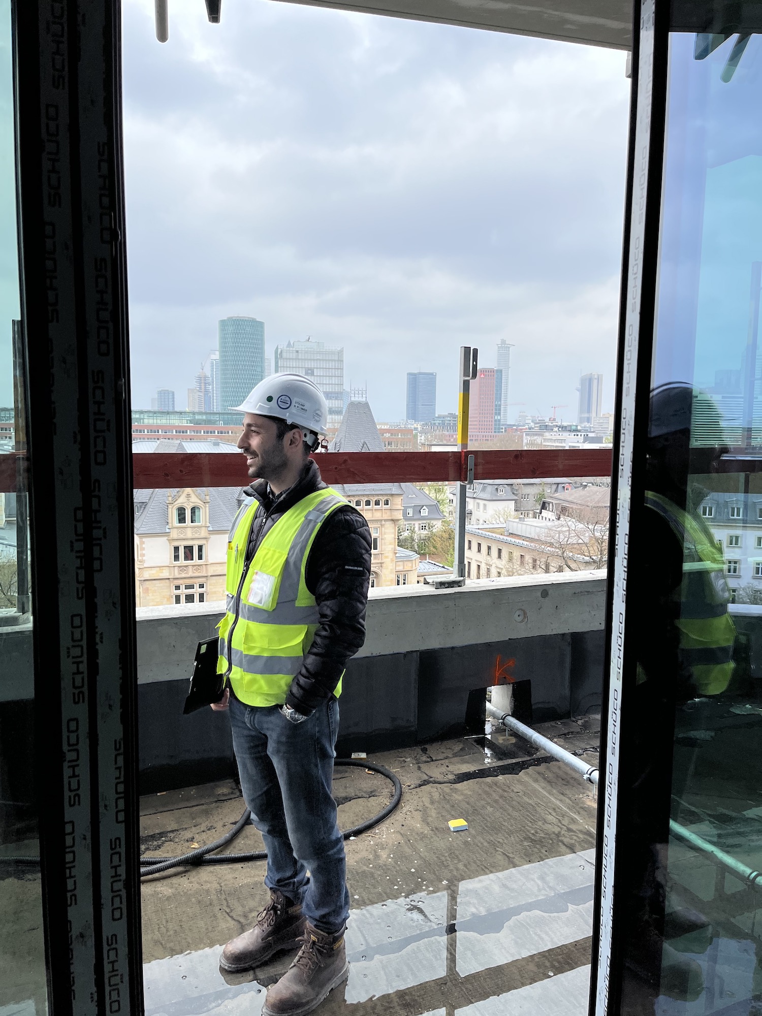 Kennedyallee-KCM-Kaya-Baustelle-Fenster-Aparthotel