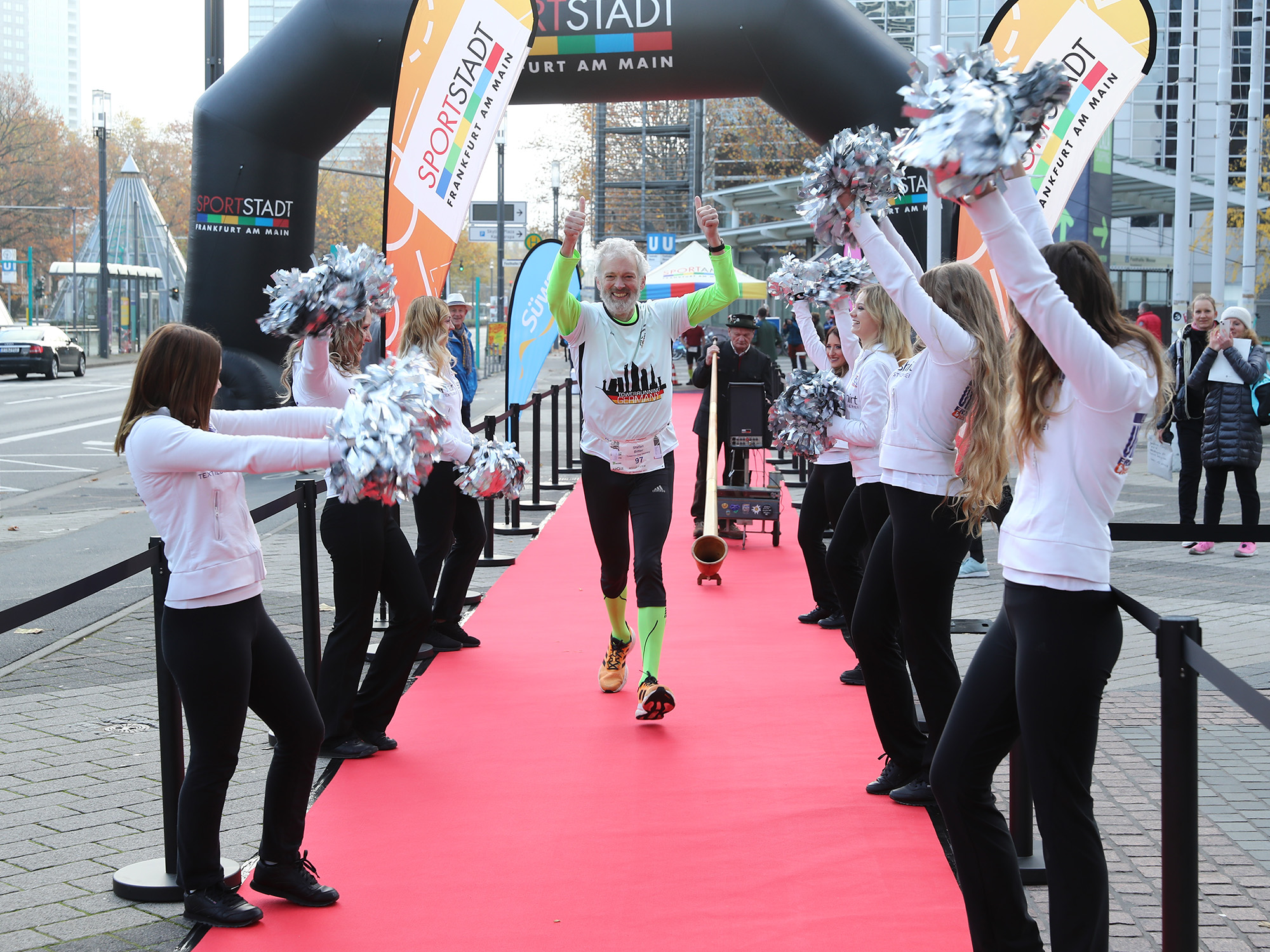 skyrun-frankfurt-2022-messeturm-event-skyline