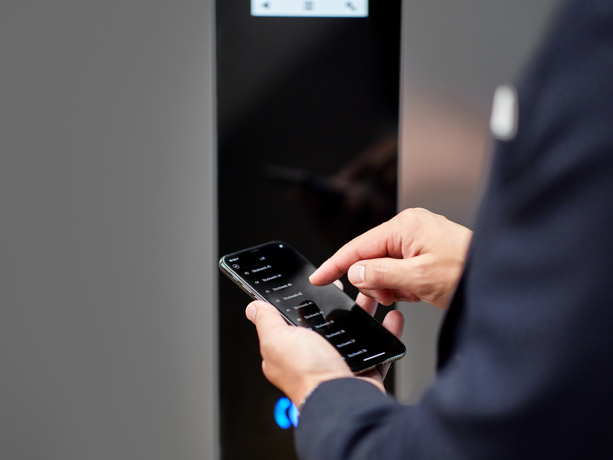 Smartphone - Aufzug - Schindler - PORT