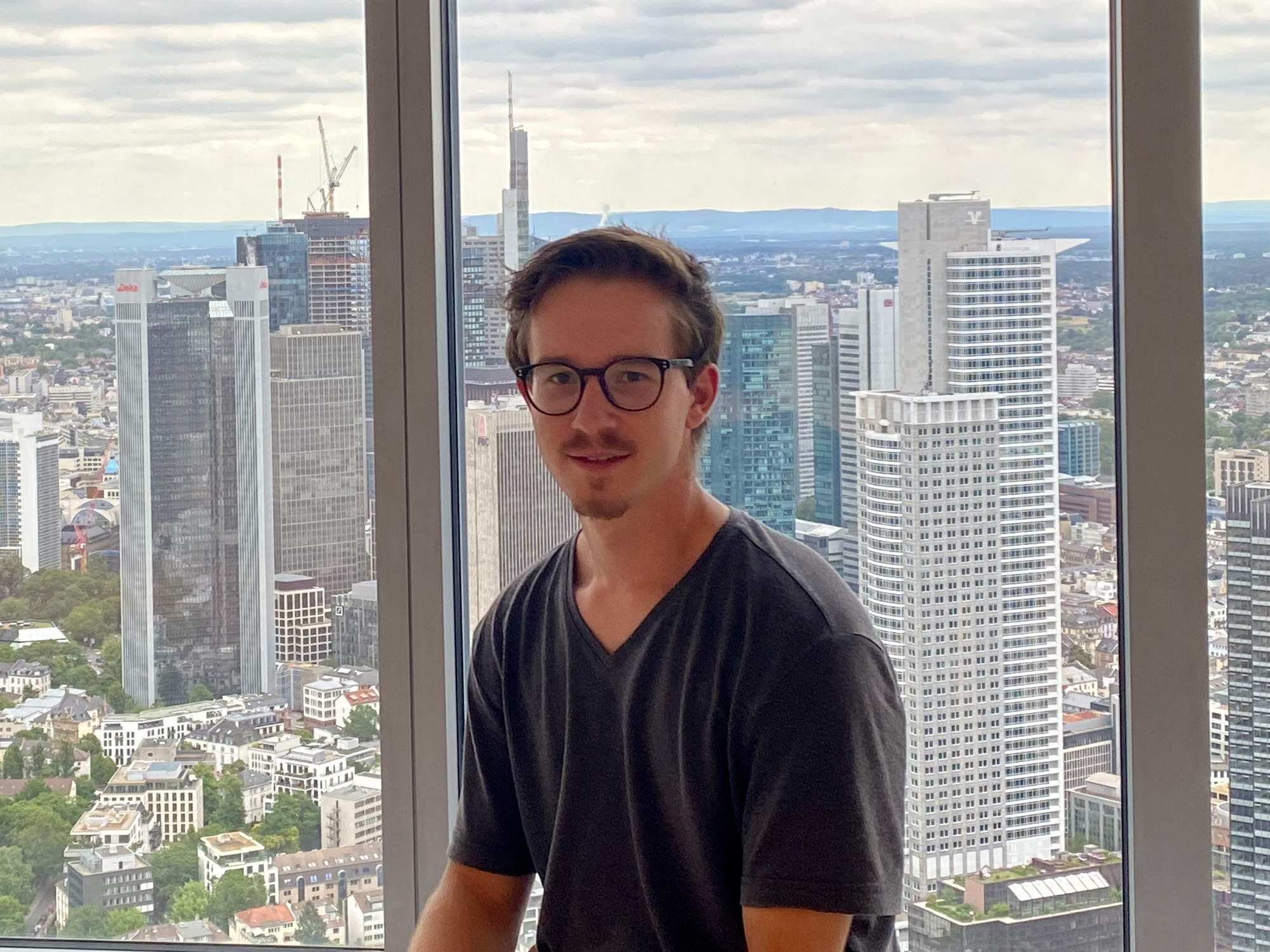 Jonathan - Höller - Redaktion - Skyline - Atlas